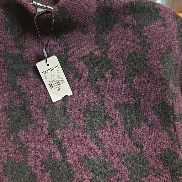 Express Purple and Black Houndstooth Sweater - Picture 3 of 7